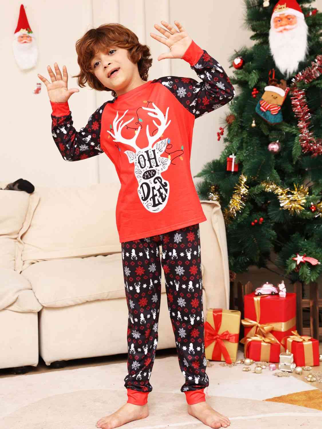 Reindeer Graphic Top and Pants Set - Estora_Online