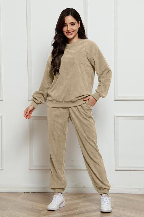 Round Neck Sweatshirt and Sweatpants Set - Estora_Online