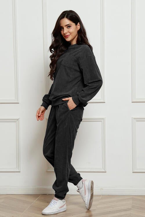 Round Neck Sweatshirt and Sweatpants Set - Estora_Online