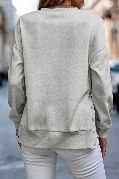 Snap Detail Round Neck Dropped Shoulder Sweatshirt - Estora_Online