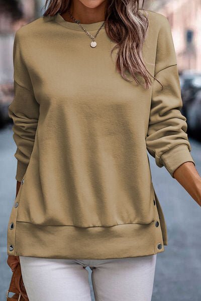 Snap Detail Round Neck Dropped Shoulder Sweatshirt - Estora_Online